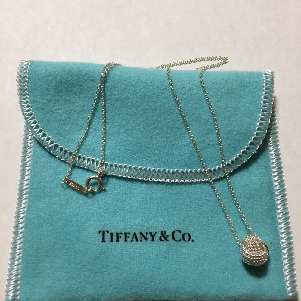 Authentic Tiffany& Co. Knot Pendant Necklace